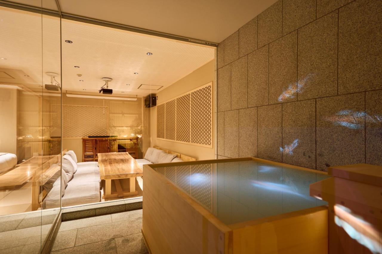 Konjakuso Osaka Tempozan "Ikesu" Projection M Apping Spa Konjakuso Osaka Tempozan "Takadoro" Wheel View Екстериор снимка